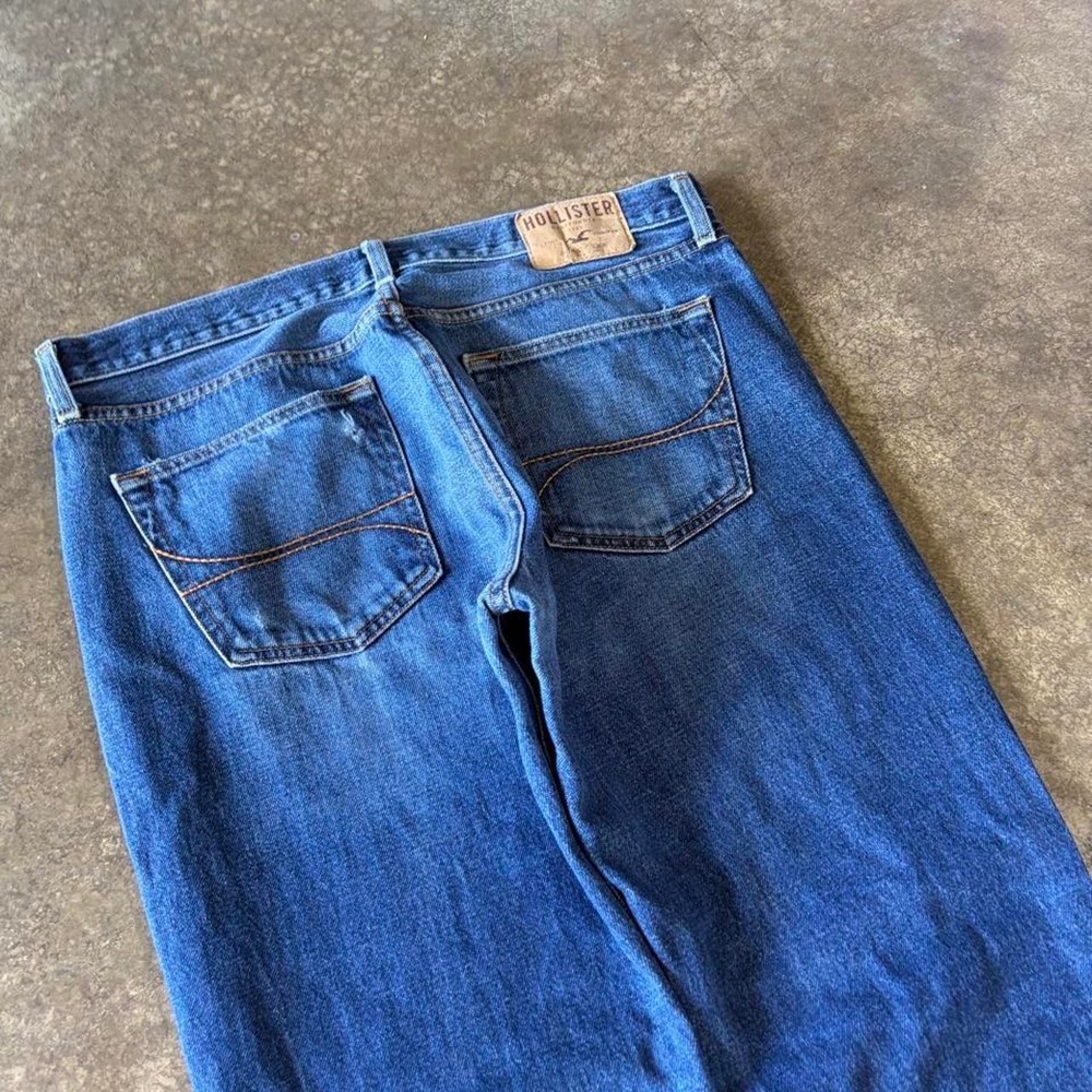 Hollister Loose Fit Blue Jeans Mens 34x34 Vintage 2000s Y2K Skater Baggy Denim - Picture 2 of 6